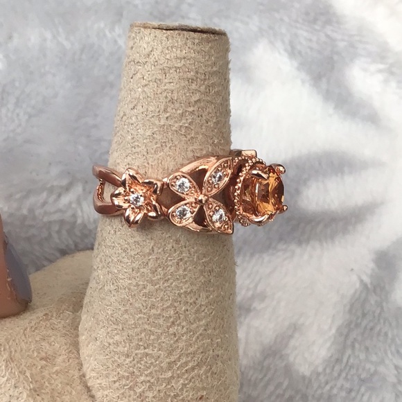 Morganite Diamond Ring - Picture 3 of 8